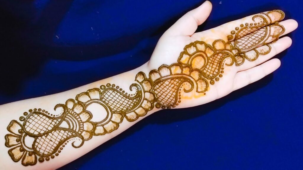 Front Hand Simple Mehndi Designs for Eid 2023 