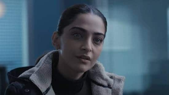 Blind Movie Review: Sonam Kapoor Starrer is a Thriller that Keeps You on Edge of Your Seat