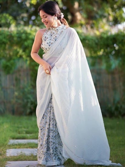 5 Essential Saree Styles Every Fashion Enthusiast Should Own