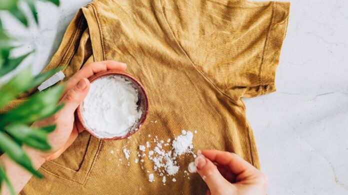 4 Quick and Effective Ways to Remove Oil and Spice Stains from Clothes