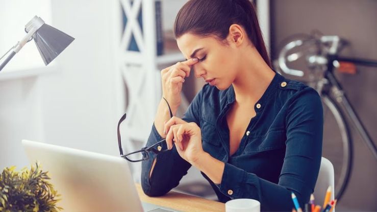 5 Exercises that Every Laptop Users Must Try to Get Relief from Eye Fatigue and Pain