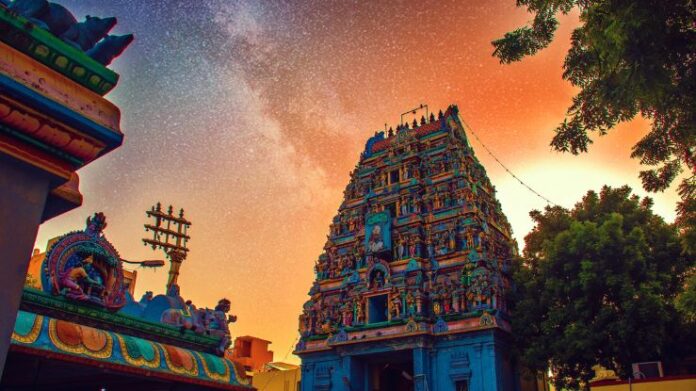 5 Most Famous South Indian Style Temples in Delhi You Must Visit Once