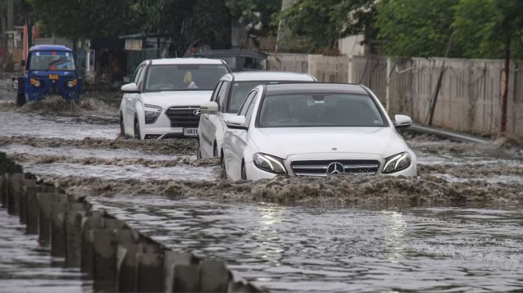 Will Insurance Coverage be Applicable if a Vehicle is Washed Away in a Flood? Here are all the details you need to know!