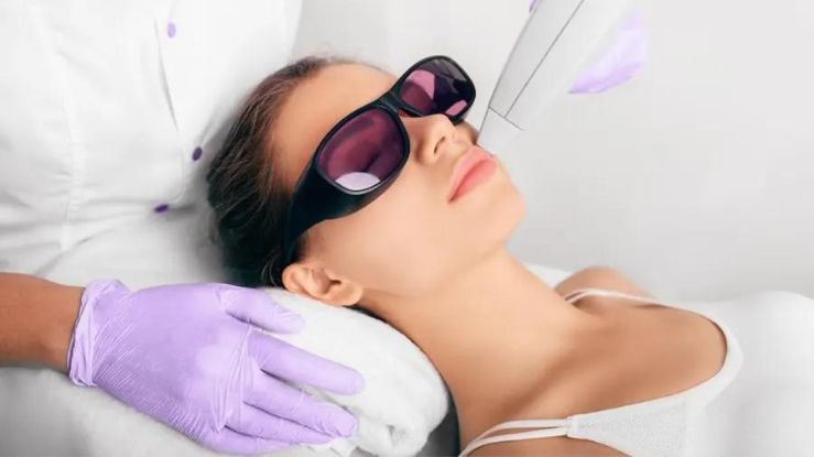 What is Laser Hair Removal Technology? Understanding the Optimal Timing for Treatment to Avoid Skin Damage