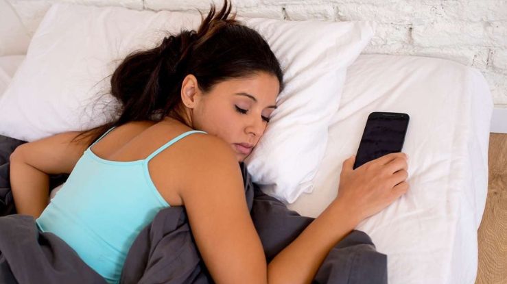 Why You Shouldn't Keep Your Smartphone Under Your Pillow While Sleeping? Here are the Hidden Risks