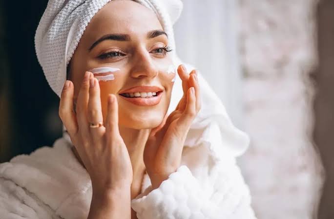 Tips for Keeping Your Skin Glowing Even with a Busy Schedule