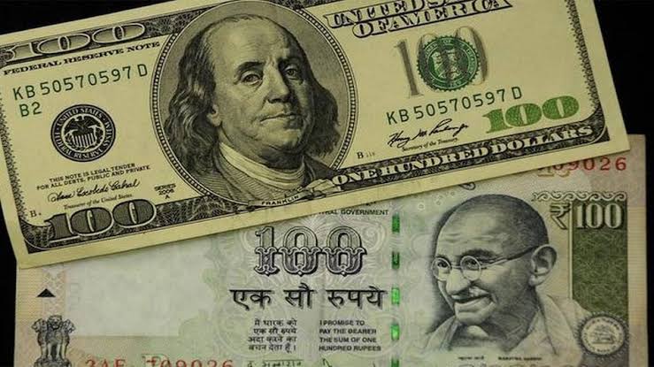 The Pros and Cons of the Rupee Weakening Against the Dollar