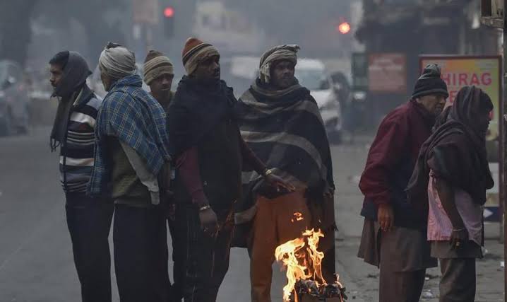 Delhi Hits Three-Year Low as Temperature Drops to 4.5°C, Colder than Shimla