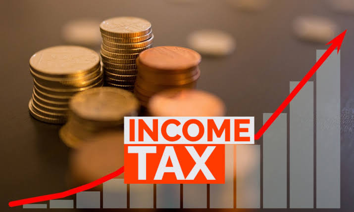 New vs Old Tax Regime After Budget 2025: Which is Better for Salaried Middle-Class Taxpayers?